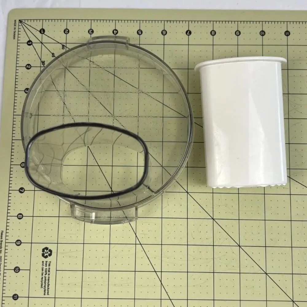 OEM Cuisinart DLC-104TY 2-Tab Food Processor Lid Cover Replacement Parts EUC